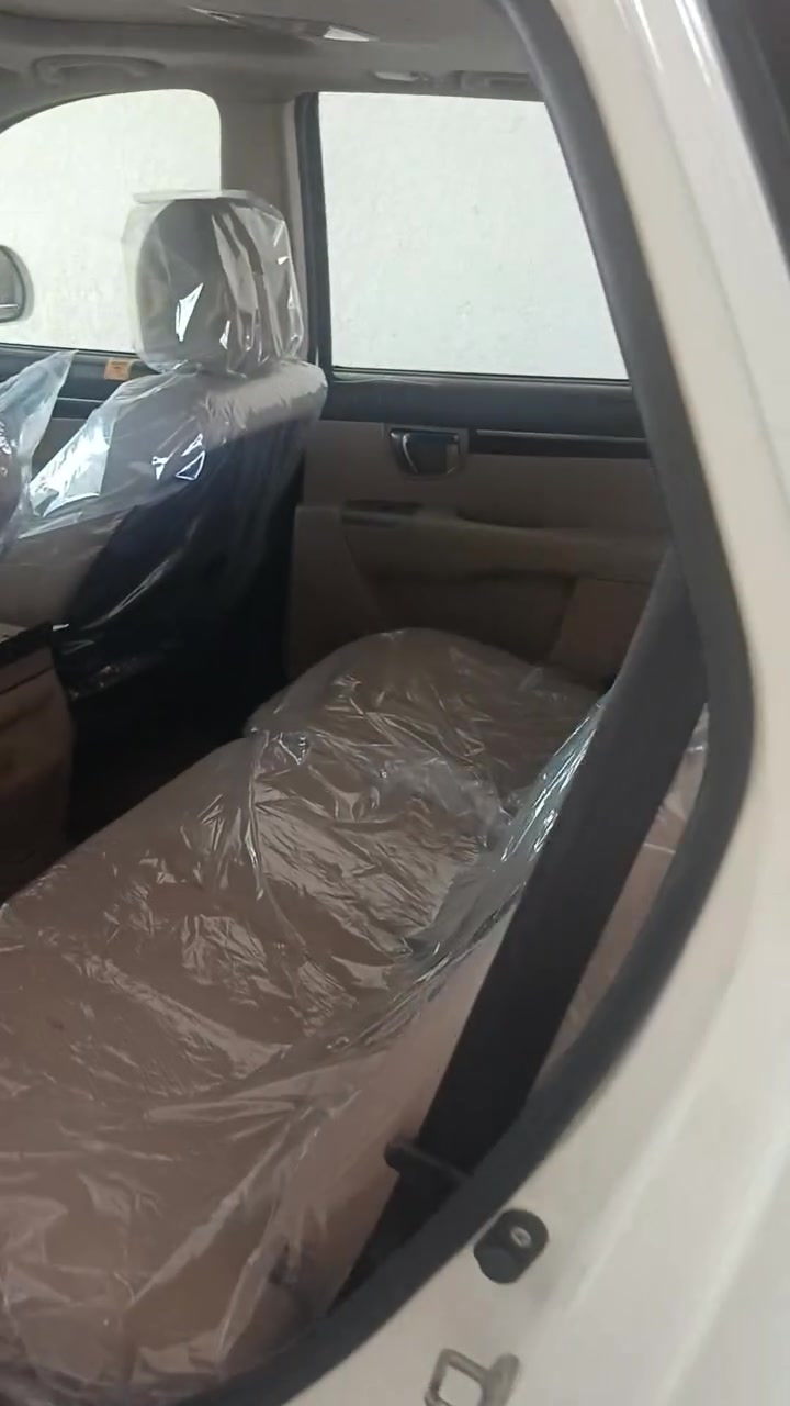 سنتافي مكفوله من الصبغ
٢٠١١ فول فتحه وبصمه فول ماشيه حقيقي ٩٨ 
مكينه ٦ سلندر 

واسط كوت السعر ١٦٠

***********

الرقم حولته قبل يومين دولي الجديد شرط مداور ثاني يوم
