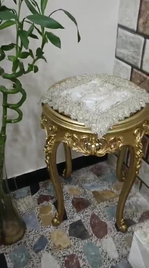 دمياطي • ملكي • ١٠ مقاعد