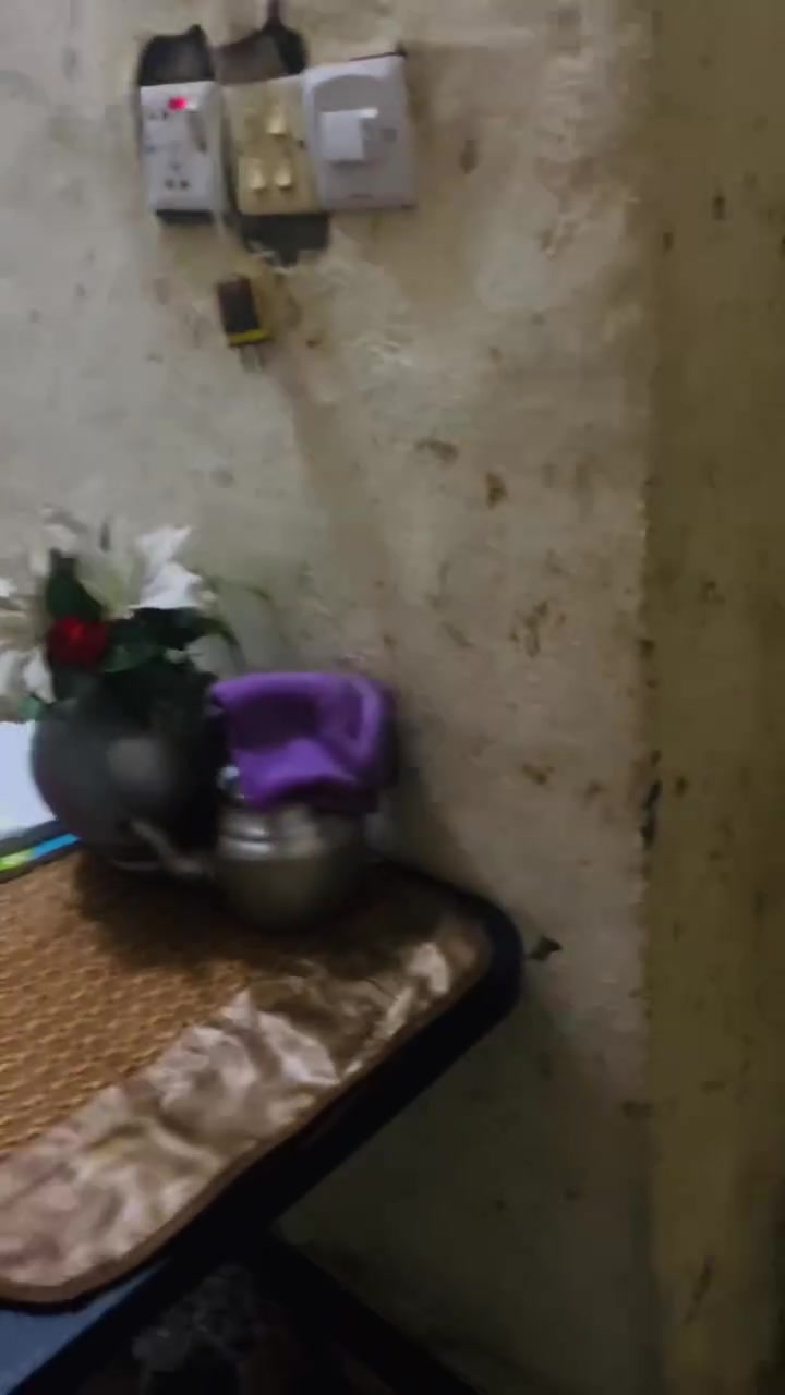 السلام عليكم بيت للبيع 130 متر طابو زراعي سند 25 في الزعفرانيه شارع الجواهري البيت نضيف ومرتب الله يشهد يحتوي على غرفتين وصاله ومطبخ وملحقات 
السعر 65 
مقدمه 40 وكل شهر 500 
ويرهم نقد كذلك
للاستفسار 
***********
