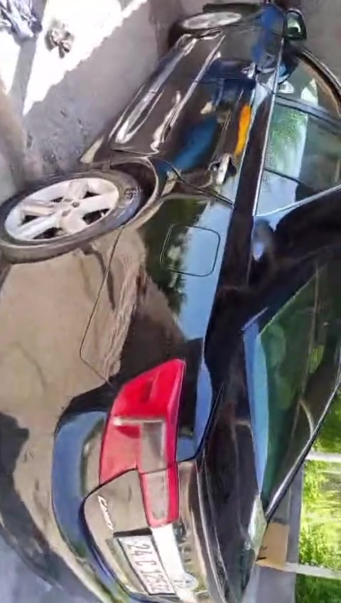 كامري موديل 2014عام صبخ سياره مگلوبه سعر 90گير مكينه شاصي شرت  رقم جديد سنويا جديد تحويل شرت رقم تلفون ***********ماكن سيارا زاخو
