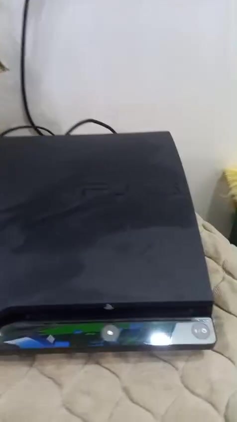 سلام عليكم.بلي 3 نضافه 90بل ميه البلي شغال الملحقات 👈يدات 2/واير ال تشغيل /ويجي بي اربع لعبات /كراند (درايفر)/ماين كرافت♨️ /طوبه⚽️/سباق سيارات🚘/ عنواني بغداد العبيدي اي استفسار خاص .***********
