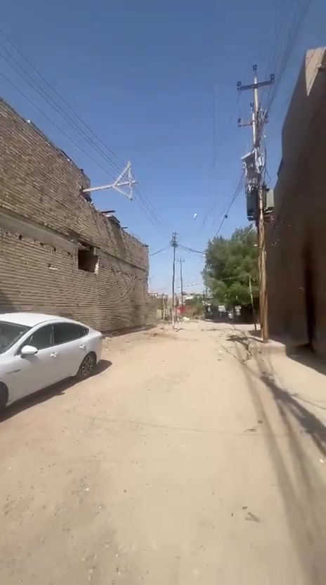 سلام عليكم دار مع محل للبيع مجمع فدك المشتل من جهة الرئاسة ثاني بيت على شارع الخروج السعر خاص او اتصل (***********)
