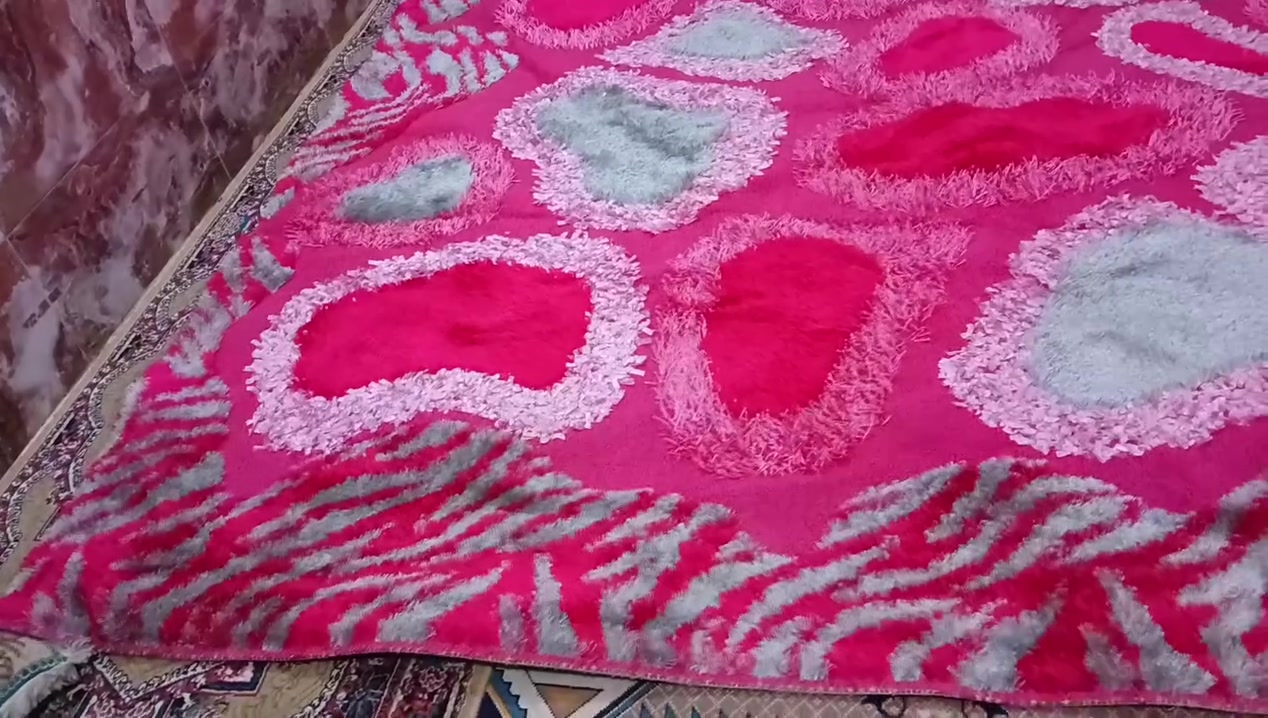 فرشة أصلية • ما مستعمرة • واتساب