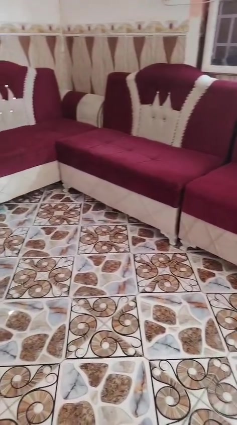 تخم 6 قطع نضيف للبيع في صوب الخسف 
الإستفسار ***********
