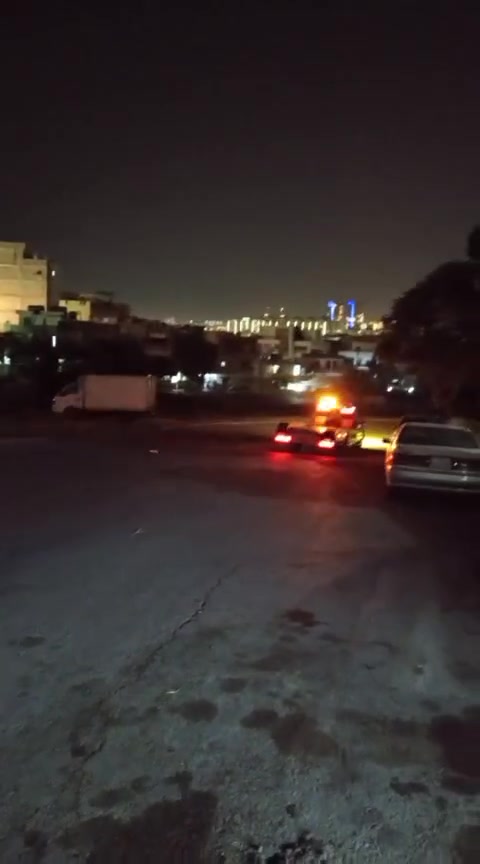 كرين صطحي شوفرليت رقم بغداد في السليمانية السنوية إلى ٣١ مجددة السيارة مصبوغة صبغ عام تخم تاير كهربائيات  جديد موديل السيارة ٨٨ *********** رقم صاحب السيارة لاستفسار على الرقم
