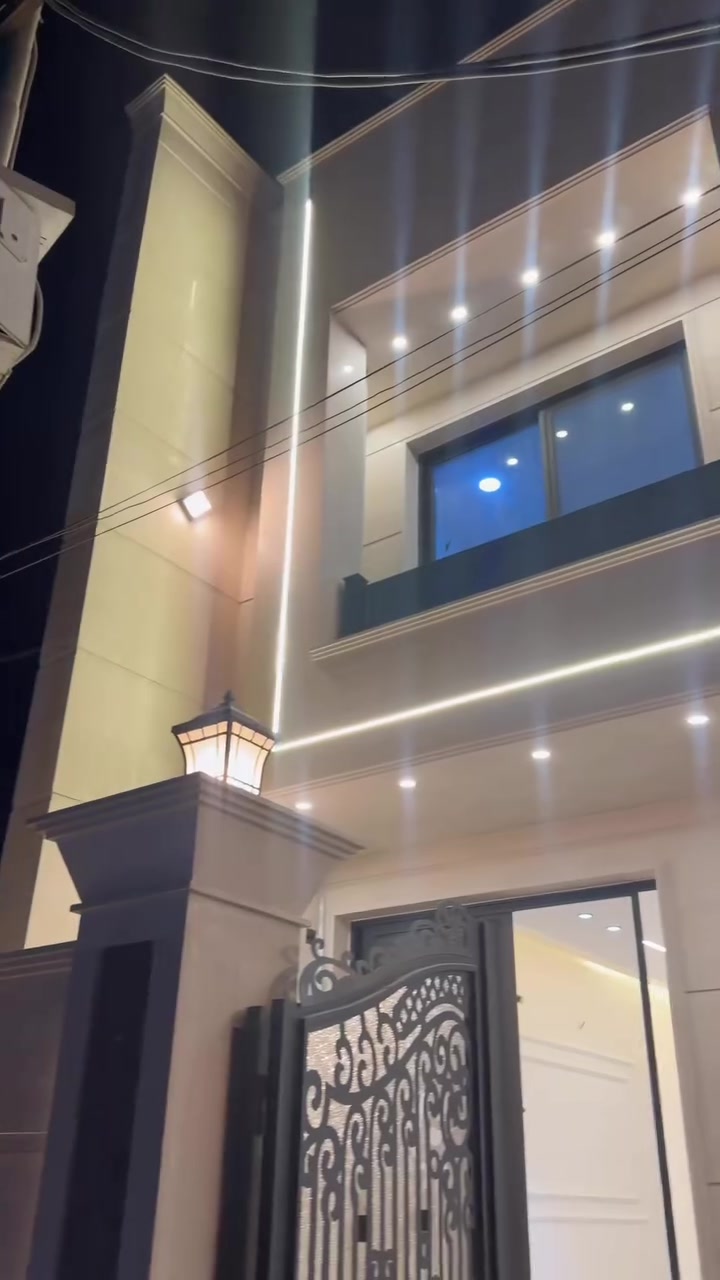 عقار للبيع 🏠 مساحة 150 متر على شارع 20 🛣️ تشجير 8 متر 🌳
الواجهة 6 نزال 25 📐 محتويات: 4 نوم 🛏️ و 4 حمامات 🚿
بناء حديث 2026 ✨ الواجهة مرمر، أرضية البيت مرمر 💎
الموقع: حي الجهاد، ديوان المخابرت 📍

