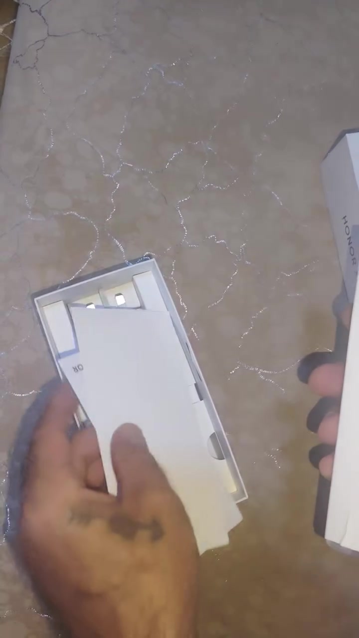 متاح مبايل هونرذ X9C
العنوان موصل جديده
السعر ٣٧٥
لتواصل ***********
