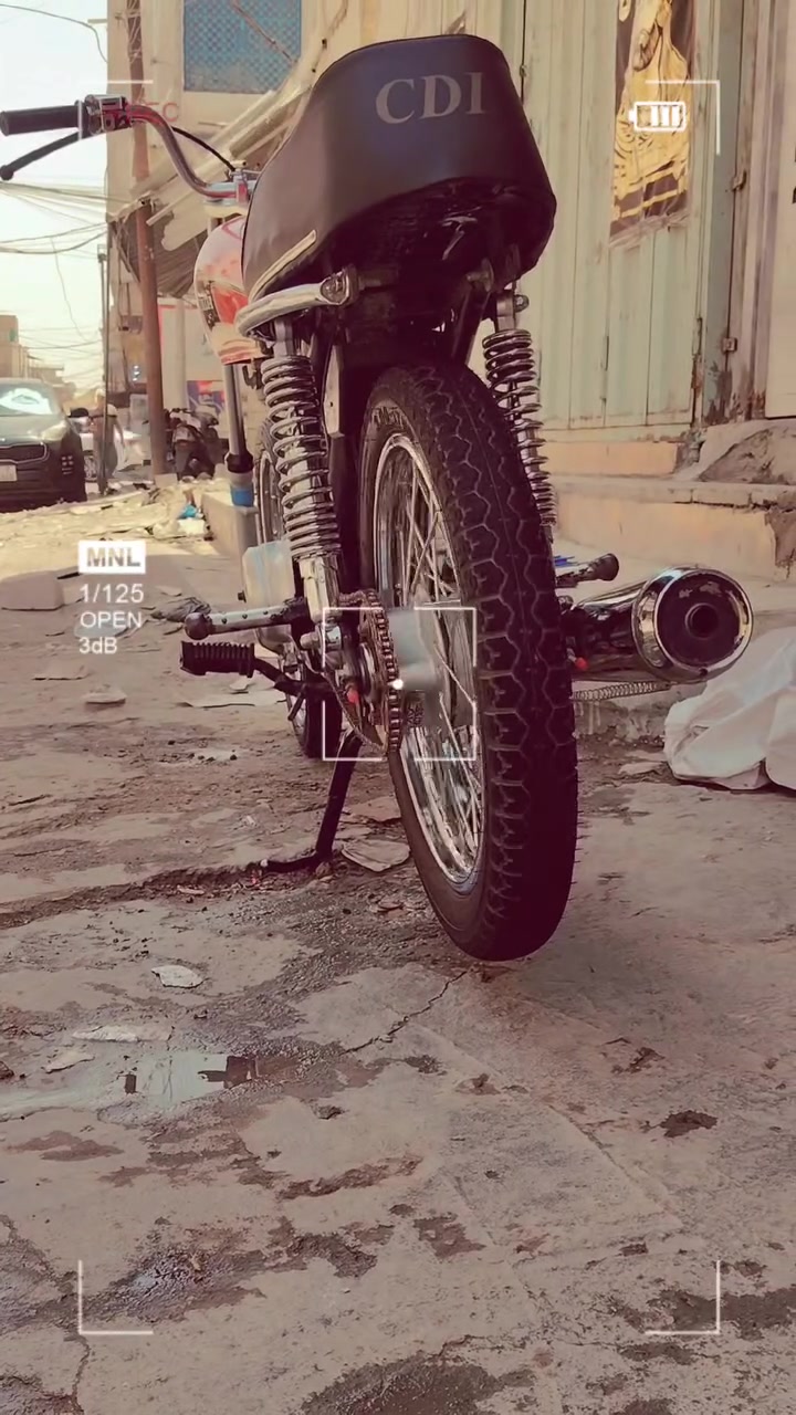 السلام عليكم دراجه نامه  كلك تعميره 25 برغي ما مفتوح بيهه 650 وبيهه مجال قليل كلش ***********
