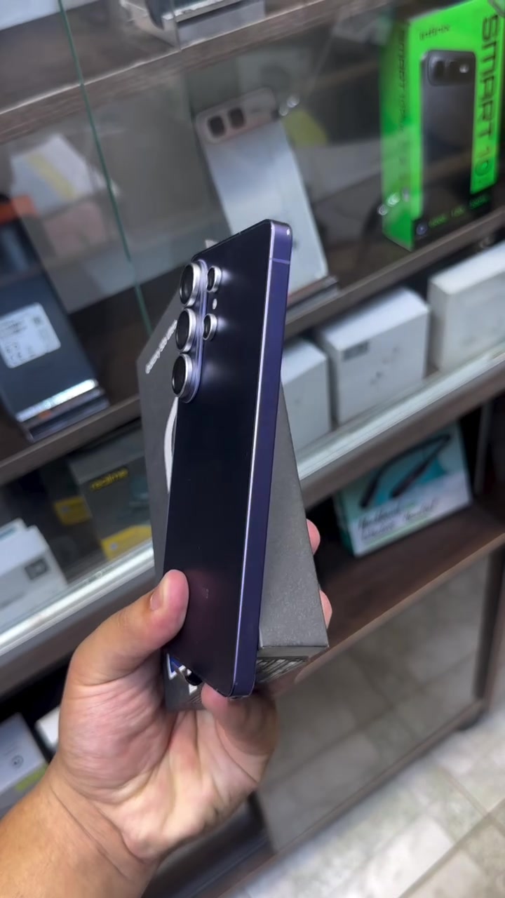 سامسونجS26  ذاكره 256  ضمان  الجهاز جديد بمعنى الكلمة لون مميز   سعر مليون و 250 الف 🔥
_______________________________
‏Your iPhone Store | متجرك للآيفون 📱
✨ أحدث أجهزة الآيفون (جديد ومستخدم نظيف)
✅ ضمان حقيقي وفحص دقيق
  {توصيل لكافة المحافظات]
ملاحظة / يوجد بيع على الاقصاد المريح لحاملي بطاقة ماستر كارد 
العنوان / الفرع الأول - الديوانية - قضاء البدير    / الفرع الثاني - النجف - شارع نصر مهندسين - قرب طريق الجنة 
👇 للطلب والاستفسار تواصل معنا دايركت
واتساب - ***********
