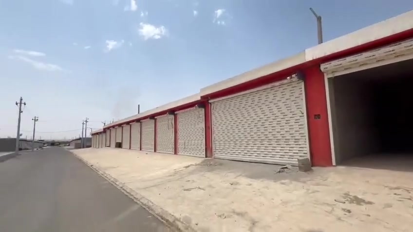 سلام عليكم 
محلات عدد للايجار 2 مساحه جبيره 8*5 مو مثل باقي محلات 
موقع (مجمع شكرجي) 
للاستفسار اتصال على رقم ☎️ 
***********
