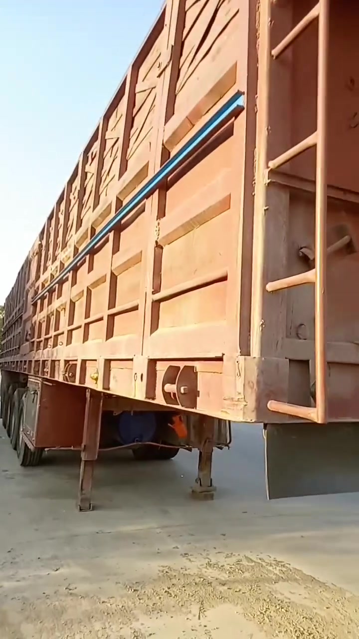 السلام عليكم
عربانه للببع طول 30/12  اربع دناكير ثلاثه برينا واحد سكانيه 
الاستفسار على الارقام المكان الموصل 
***********
***********
