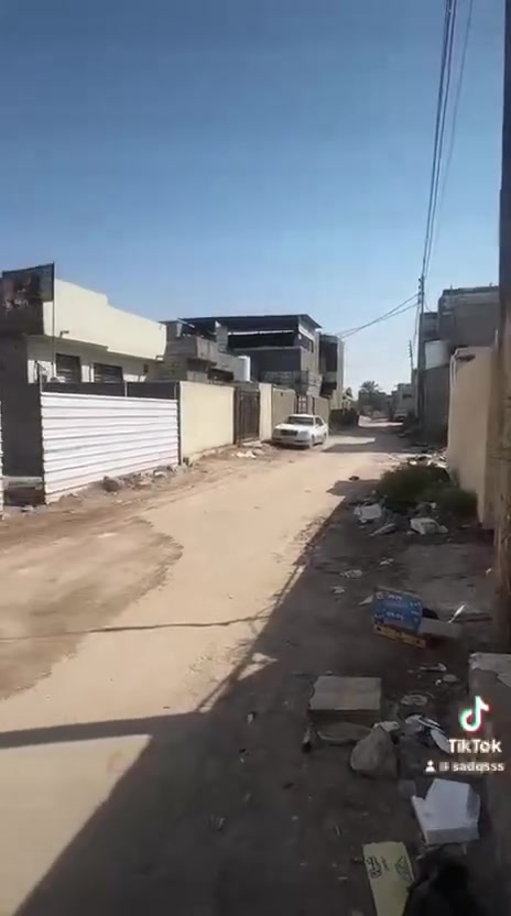 لبيت للبيع مساحه ٢٠٠ متر طابو زراعي عراقي مكاتبه وكاله ونسخه من طابو 
يحتوي ع غرفتين نوم وصاله ومطبخ واستقبال وحمام داخلي وحمام خارجي بناء حديث البيت جاهز كيزر مغاسل مقطورات ماء جيب اثاثك وكعد العنوان بصره ابي الخصيب العاكوليه ومن جهه الصنكر عل مدخلين السعر ٩٠ مليون وقابل للتفاوض للاتصال على الرقم 
***********
