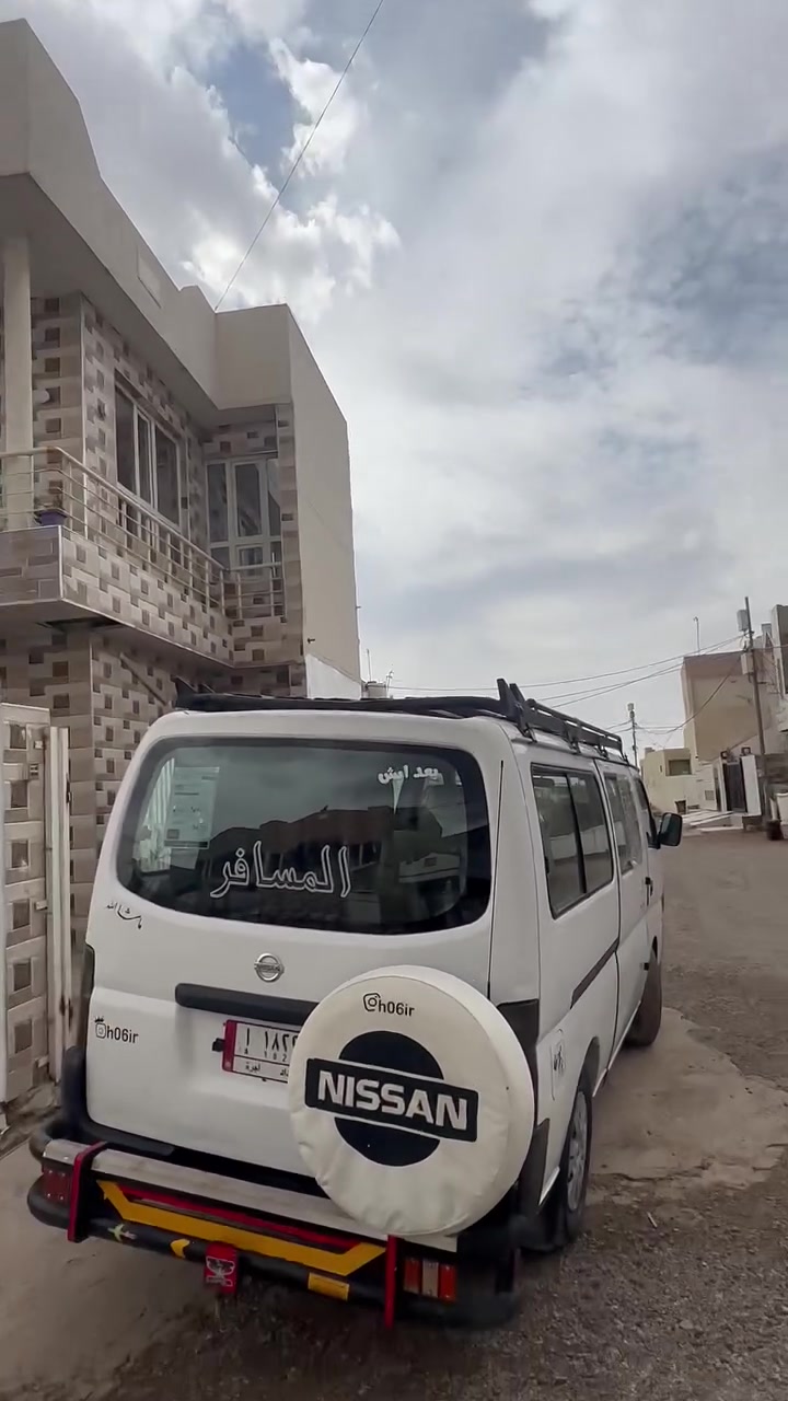 نيسان يورفان • ٢٠١١ • دبل زينون
