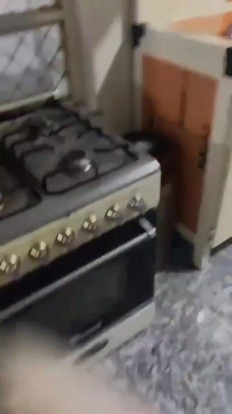 السلام عليكم موجود أثاث بيت كامل مستعمل للبيع التواصل ع الرقم ***********
