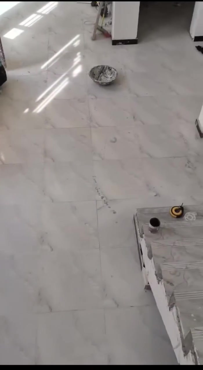 السلام عليكم شباب اي احد يحتاج ينظف البيت من الانقاض وتصعيد وتنزيل غراض وتفليش ارضيات والسراميك وصبات وكاشي خلي يتواصل وياي***********
