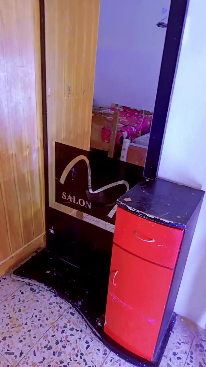 ميز مرايه • صالون