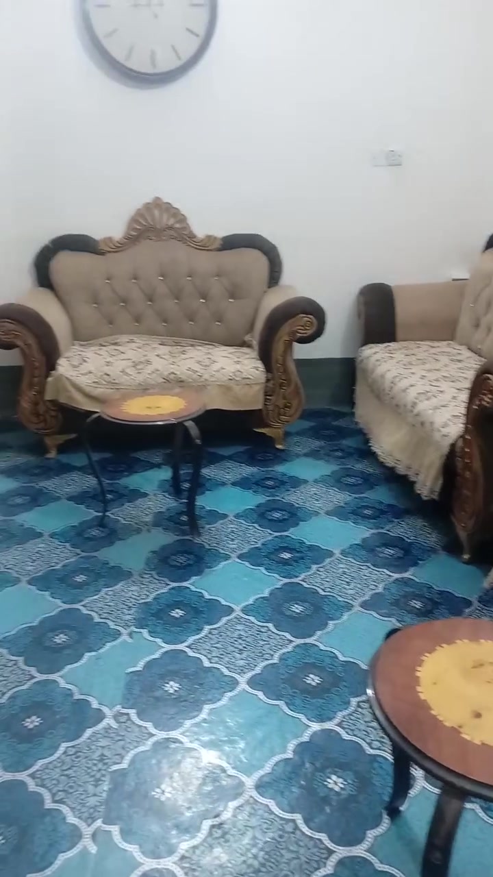 تخم 10 مقاعد نص ملكي جميل مع ٣ طبلات للبيع ***********  (7 البور)
