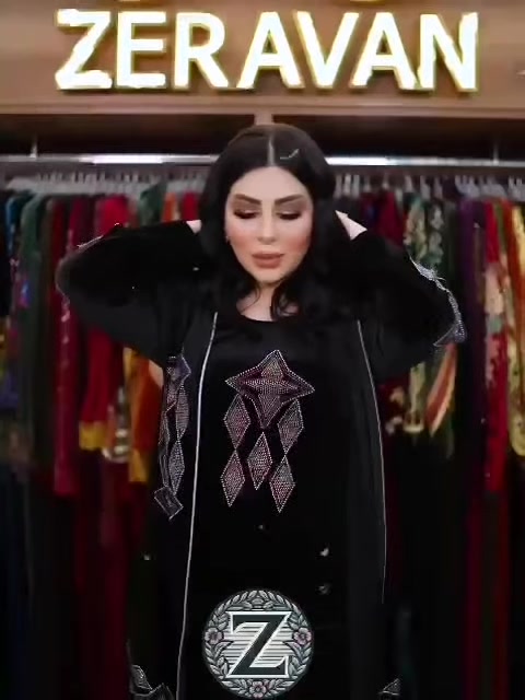 بنات باقي اخر قطعة قياس لارج 
بسعر مناسب
