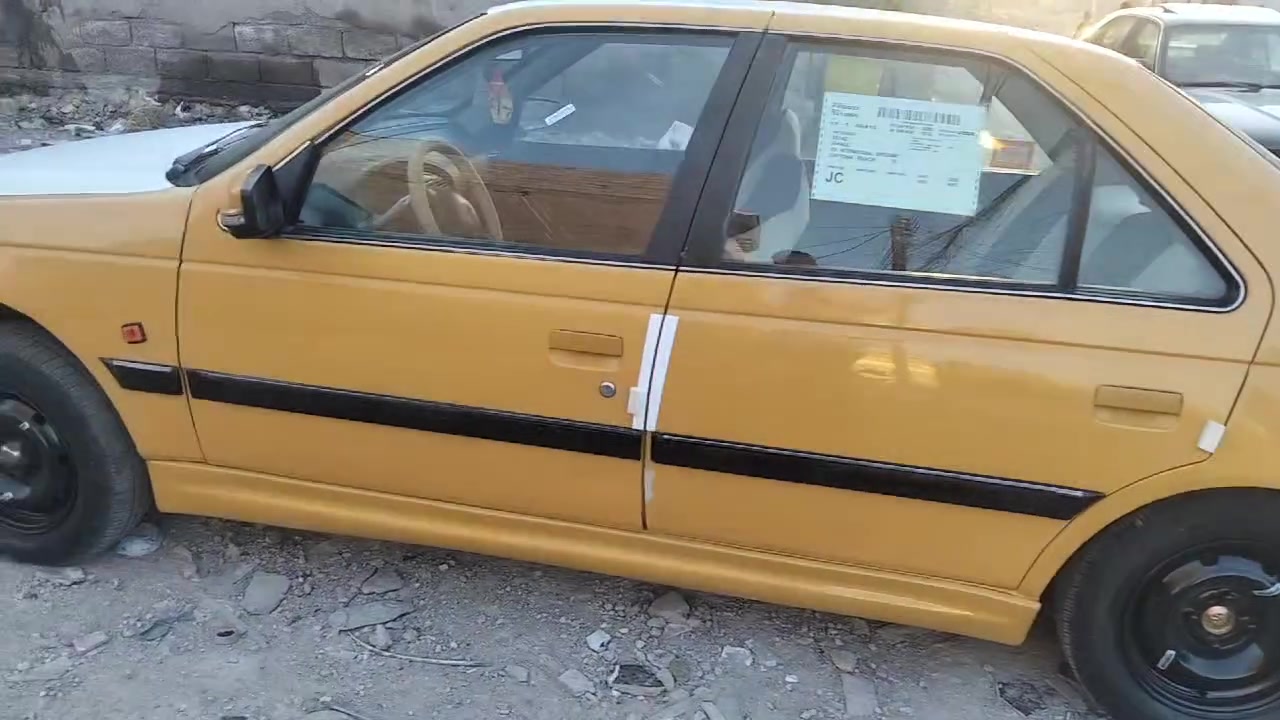 سلام عليكم سياره بيجو بارص موديل 15 سياره كفاله عامه من دبديل من الظربه بيهة سياره بس هلالت معمره فقط تبريد ثلج تخم تاير جديد صدر امامي خلفي جديد مكينه وكير جدد ترايك زيرو كهربائية كلهة شغاله مصفره سياره بس سنويه صالهة 4تشر من صقطت تره سنويه بل سنه عشرتالاف دينار بس ساره حلوه وناعمه مكان سياره بل حسينية مال راشديه سعر 42بيهة مجال اتصال بل رقم ***********
