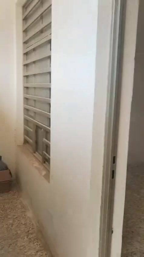 �🔥 عرض نار للبيع – بيت حديث زيرو بالكامل 🔥🏡
📍 الموقع: الحرية الزراعي
📐 المساحة: 50 م²
📏 الواجهة: 5 م × النزال: 10 م
🏠 البيت: حديث زيرو – أول سكن

💧 ماء
⚡ كهرباء
🚽 مجاري
🧱 ناقص فقط المقرنص

━━━━━━━━━━━━━━

💥 السعر: 68 مليون دينار فقط 💥
🔥 68 مليون دينار وبس!
🔥 سعر يكسر السوق وبمواصفات مميزة

━━━━━━━━━━━━━━

🛡️ ضمانات البيع والأصولية:

✅ سند 25
✅ مكاتبة + تعهد خطي
✅ إقرار في المحكمة مع صاحب الدونم الرسمي وبحضور القاضي
✅ في حال حصول أي تعرض على العقار من أي جهة، يتم استرداد ضعف المبلغ المدفوع حسب التعهد
✅ المكتب مجاز بإجازة رسمية
✅ ختم المكتب مسجل في عمليات بغداد
✅ جميع الإجراءات أصولية ومضمونة

━━━━━━━━━━━━━━

🏢 مكتب الأمين للعقار
🤝 عنواننا الثقة

👤 بإدارة علي الكناني
📞 ***********

🔥 فرصة ما تتكرر… واللي يلحقها يلحق!
