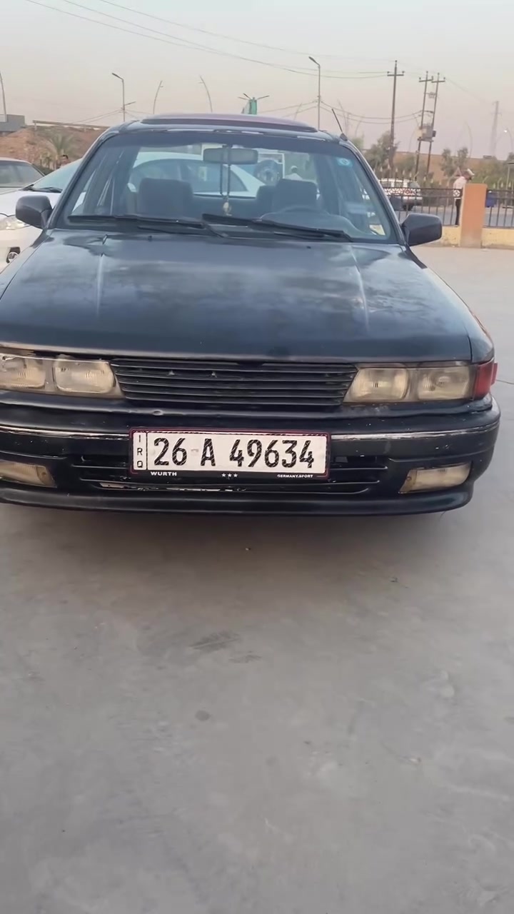 سياره موليه اتصل على صاحبها 
***********
