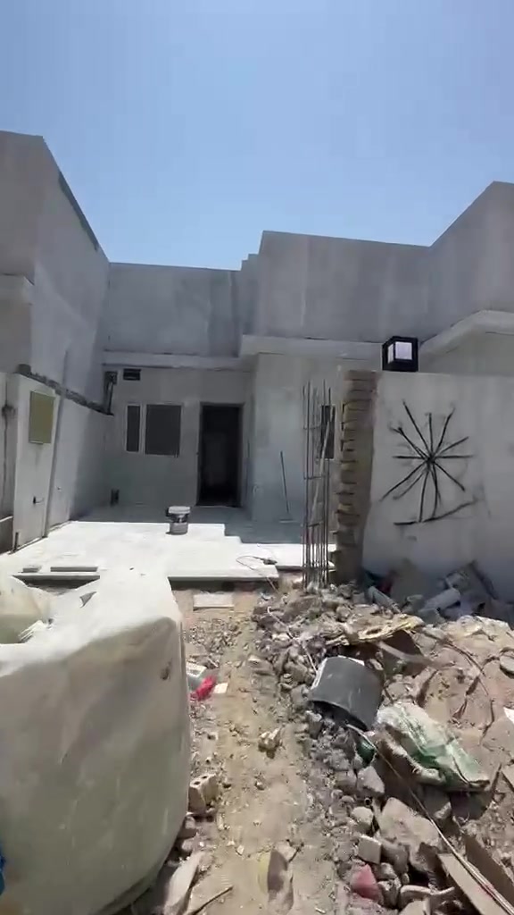 دار للبيع في مجمع ابو تراب السكني
١٥٠ متر طابق واحد غرفتين وصاله ومطبخ واستقبال وطرمه 
يباع 
‼️نقد ‼️ 
ــــــــــــــــــــــــــــــــــــــــــــــــــــــــــــــــ
اكتب "تم" 
📌 وستصلك التفاصيل عبر على الخاص.
او من خلال الارقام التالية. ‼️
***********
