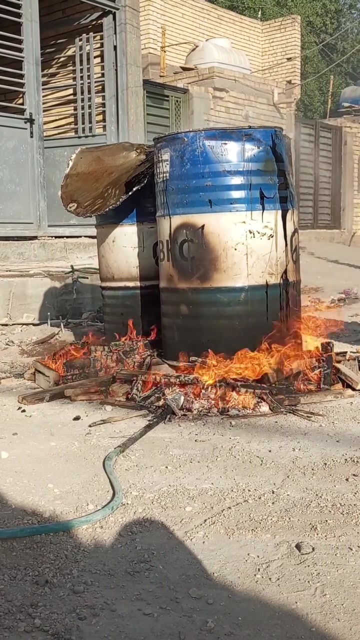 سلام عليكم يوجد لدينا كادر متخصص لتطبيك الشتايكر السطوح وشغل الماستك وعاده الماستك وزفت والفلانكوت والباد بحسن مواد شغل درجة اولى ستلام مهندس نشتغل بكل المحافظات  ناخذ كرسته وعمل او بس عمل للاستفسار الاتصال على الارقم  اومراسله‏‪***********‬‏  واتساب والخاص مفتوح
