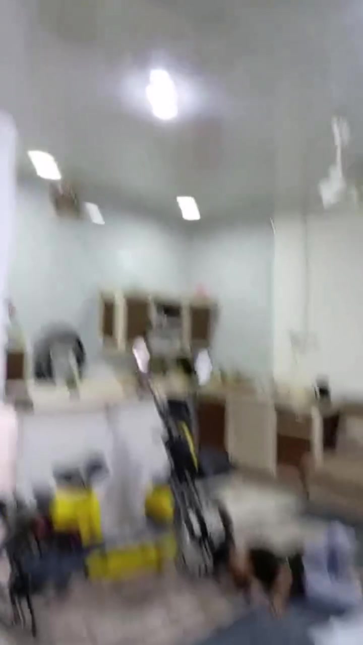 بيت للبيع زراعي نضيف كلش غرفتين وصاله ومطبخ وديوان وصحيات داخلي وخارجي البيت مساحته 100 بس مرتب سعره 27 استفسار *********** وتساب

