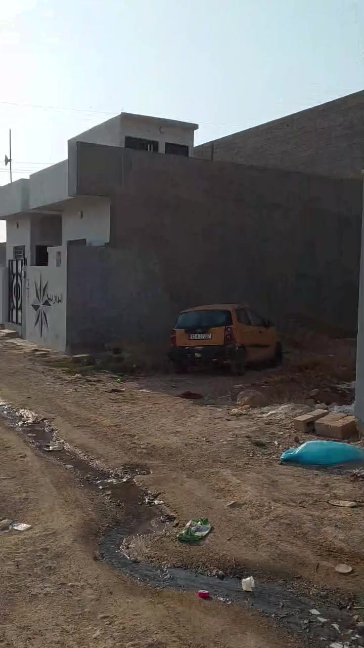 بيت للبيع قوسيات حي الزيتون مدخل اسواق ابو علي مساحه 150 متر سعر 60 وبي مجال شيء بسيط سند زراعي 25====***********====***********
