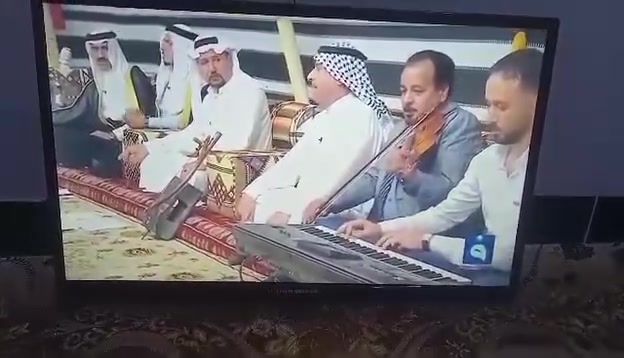 السلام عليكم لدينا شاشه حجم 32 جنرال انترنت فول وضع شركه شاشه نظيفه وجديده وسعرها وقفلها من الاخير بدون اي معامله قفل قفل قفل 75 والاتصال ع الارقام التاليه أو مراسله خاص 
***********
*********** 
ورقم كورك بيه واتساب
