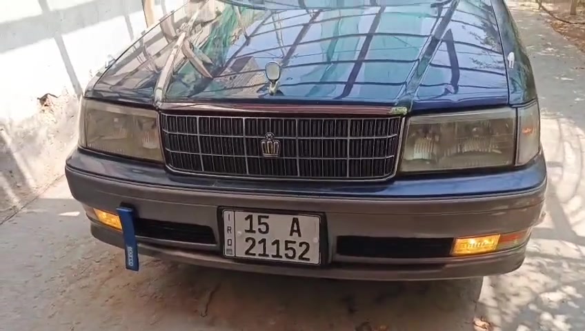 راس الثور فلات موديل ,95باسمي مكفوله من العيب الشرعي والكص والنقل  والعيب الشرعي تبريد وكير ومكينه وحداديه بل كارتون غرفه جديدة تبريد ثلج مكاني بابل الاسكندريه *********** بيها فقط ضربه في الجاملغ الخلفي مصبوغه حزام جماليه
