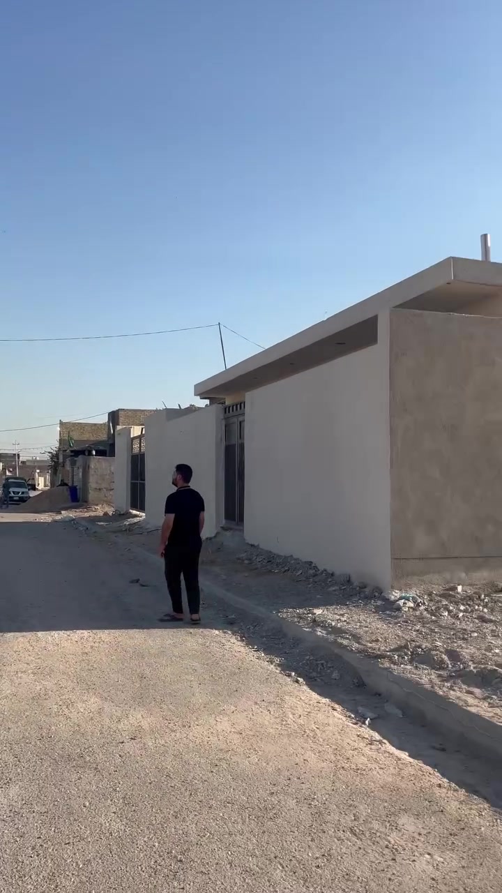 يا الله السلام عليكم قطعة ارض الحميدية شارع سيد عودة  المساحة 200م القطعة عل شارع التبليط مي مجاري كهرباء كامل خدمات رقم الهاتف /***********
