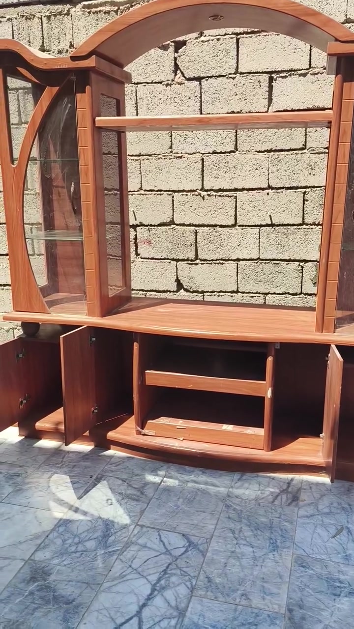 سلام عليكم معرض للبيع سعره 75 وبي مجال مكاني طوبه ونخيله رقمي 7810621589
