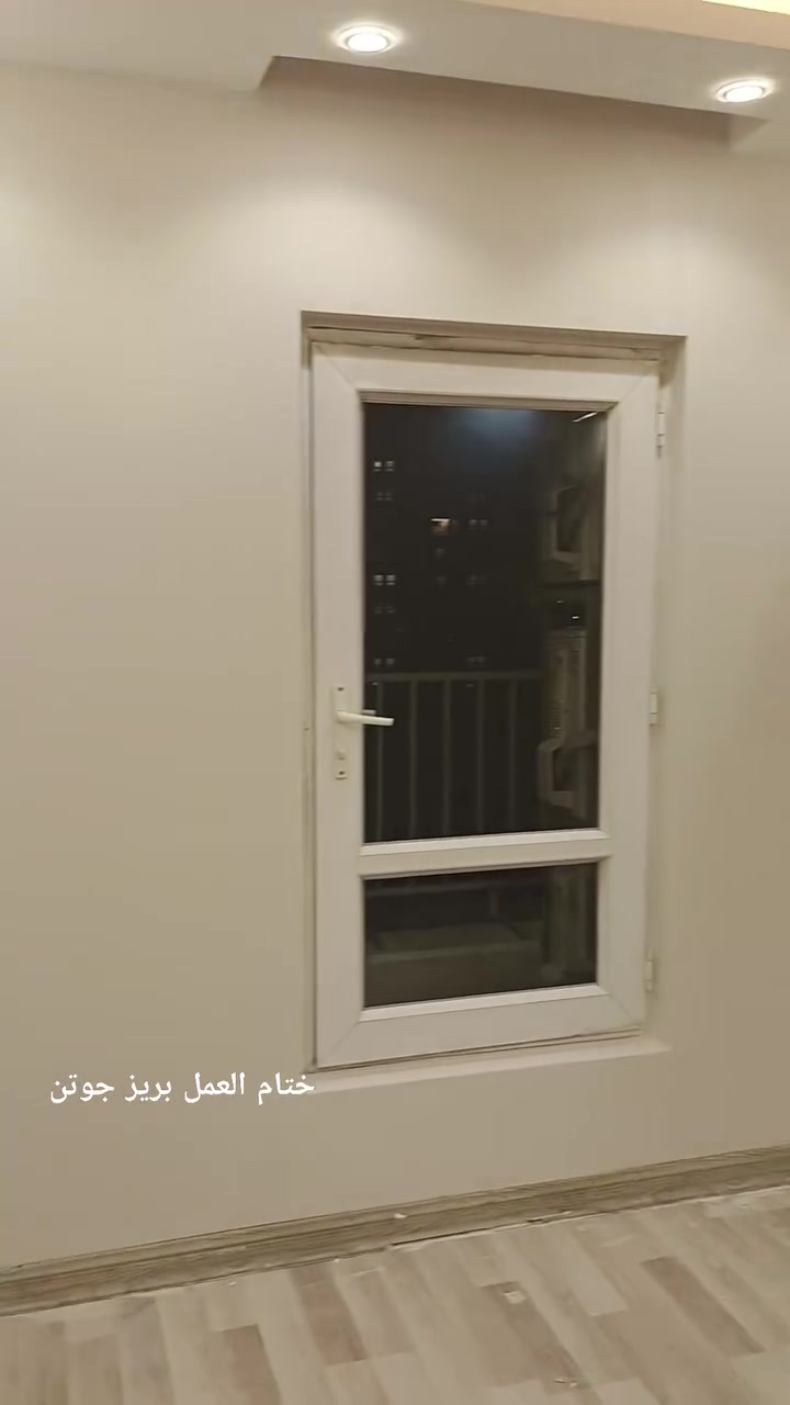 جزء بسيط من أعمالنا للستفسار (***********)
موقع العمل بسمايه 📍
اصباغ 🤍   
ديكور 💙
كهربائية 🖤
