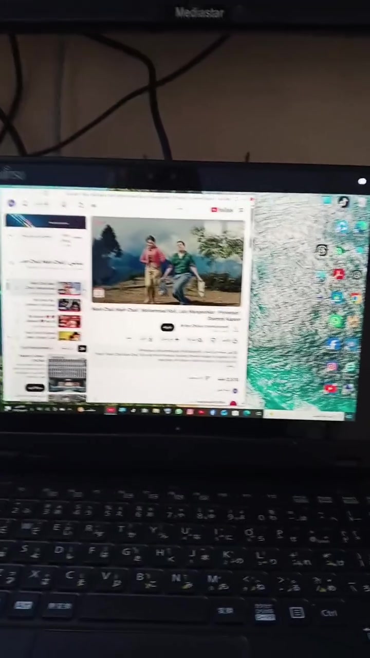 لابتوب وتاب في نفس الوقت  فوجيتسو الياباني رام ٤كيكة وهارد ٦٤كيكة نظافة ٩٥ بالمئة منصب عليه ويندوز ١٠ برو  ومنزل محاكي اندرويد ١٤  مع شاحنة اصلية  بطارية تدوم ٣-٤ ساعات السعر ٨٥ الف وبي مجال بسيط #***********
