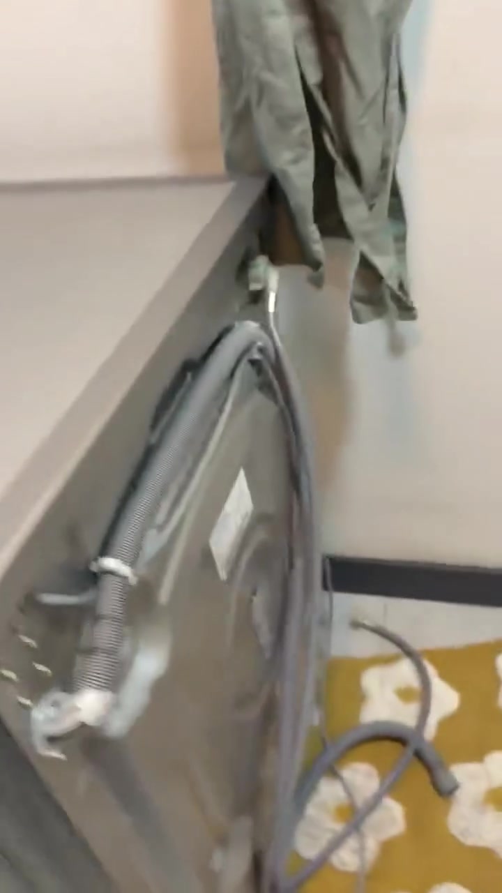 بــــــۆفرۆشتن
***********
***********
