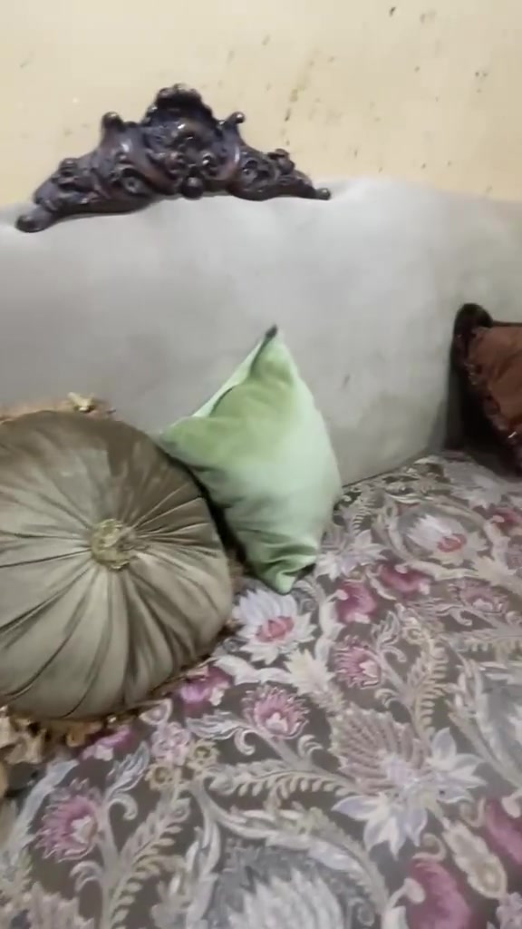 قنفات خشب زان كويتي الاسفنج ضغط عالي نظيفات ومرونة بالجلوس 
السعر ٥٠٠ وبيه مجال 
العنوان / الامن الداخلي ***********
