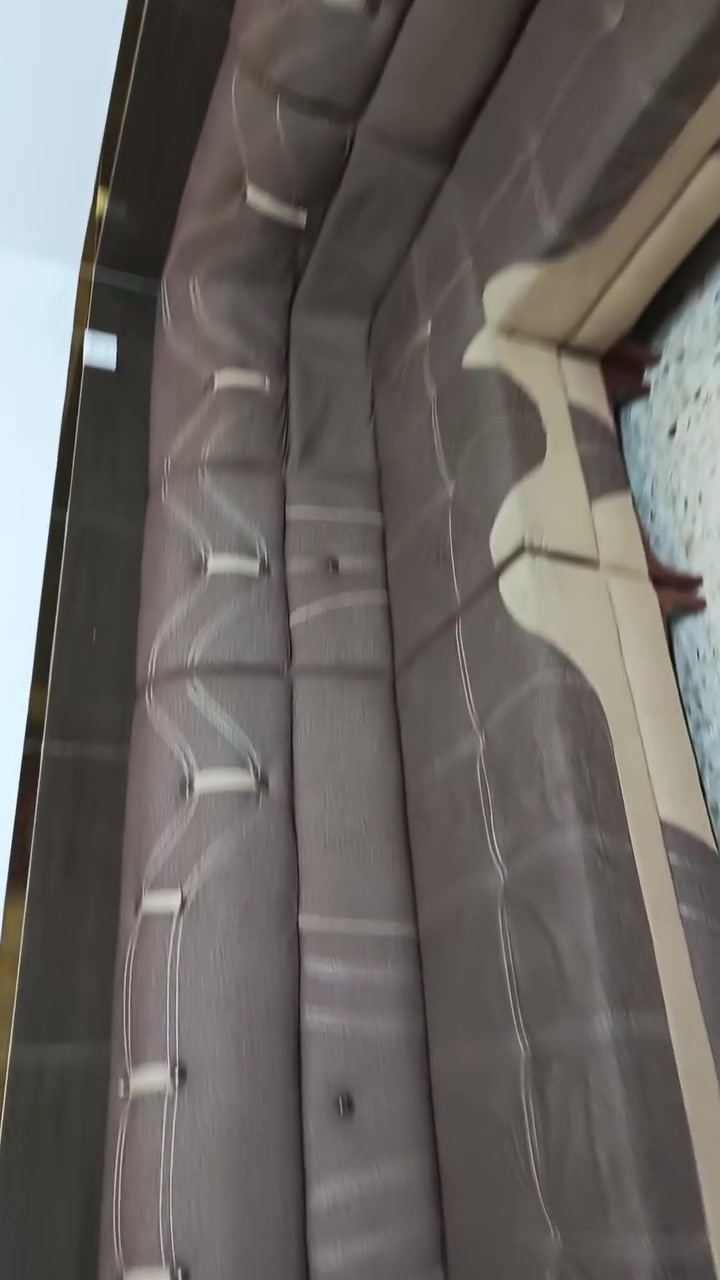 هذا تخم كامل ومستخدم 5 اشهر  حلو وما بي شي وشراي يتصل على هذا رقم ***********
وسعره 500 وبي مجال حك جيه
