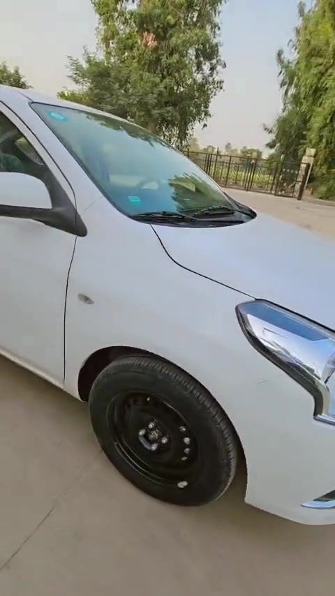 نيسان صني • هندي • ١٠٠٠٠