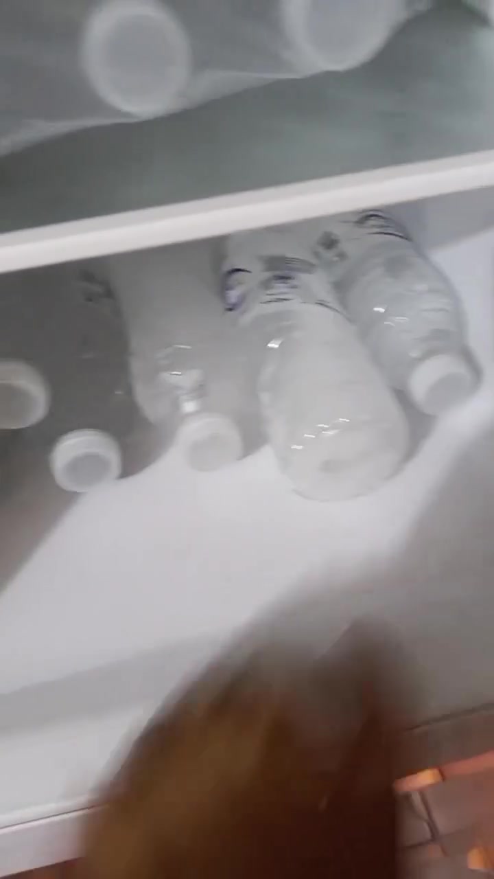 ثلاجه البيع نضيفه ما مستخدمه هواي لاستفسار واتساب فقط ***********
