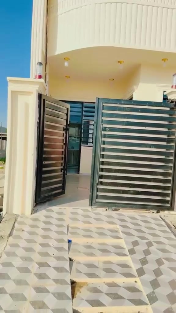 ‬‏ سلام عليكم ورحمه الله وبركاته 
بيت للبيع بتقاطع القدس قرب جامعة  بلاد الرافدين البيت كامل مع الاثاث مساحه 125 متر طابو صرف يرهم مراوس بيت بناحية بهرز للاستفسار اكثر الاتصال ع الرقم ‏‪***********‬‏  للتواصل واتساب ***********
