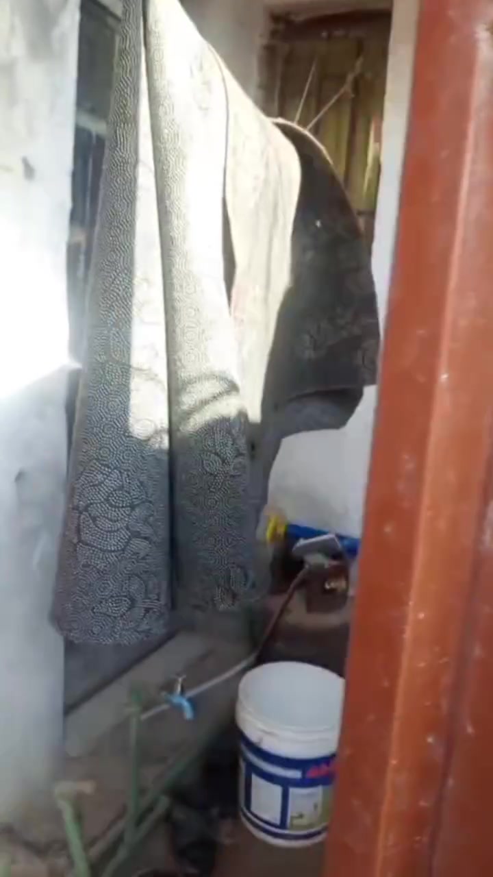بيت تجاوز للايجار مساحه ٥٠ بالأمين الثانيه فلكه الحدادين ايجارة ١٥٠
***********
