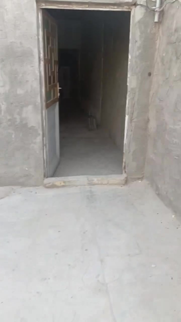 بيت  عامود 122 نجف الشرف شارع كربلاء شارع هرموش خلف العلوه سعر 13 بي مجال اتصل عل رقم ***********  حتلو مراوس ماكو مشكلة

