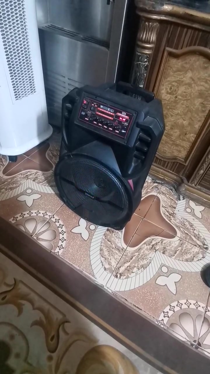 أم بي ثري حجم كبير نضيف شغال صوته عالي اي استفسار خاص او واتساب ***********.
