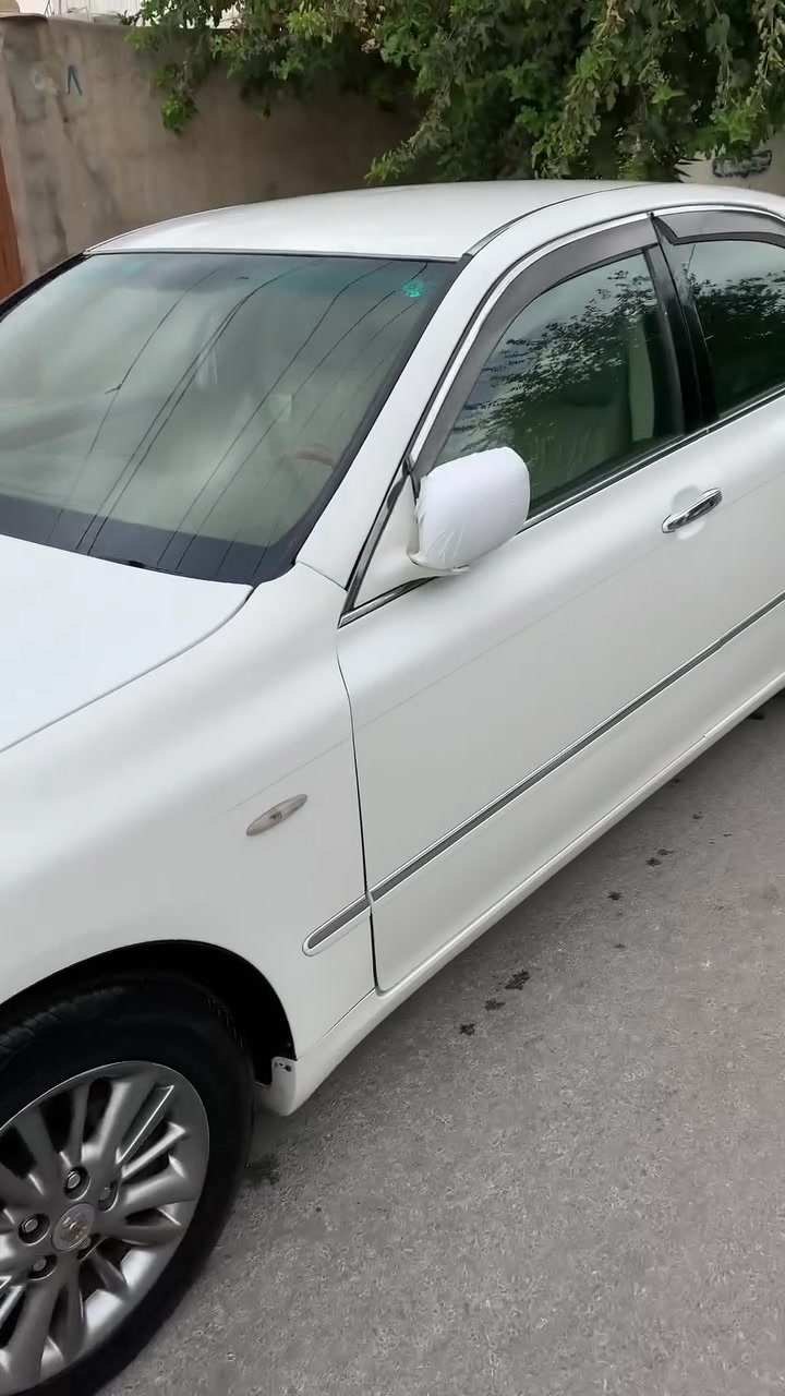 شاهینە ڕۆیاڵ2006گەورە بەگەورە182 دوودگمە سوکان حەیزەران کامل کامل مەسروف. کۆدی هەیە. بڕاوە بڕاوە. گێڕو مەکینەو سەقفو حیزام و کەڤەر بەشەرت. شوێن سەیسادق. ***********

