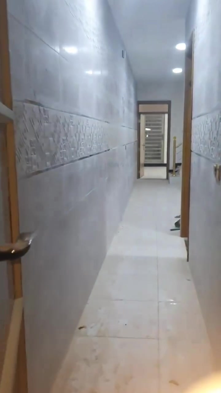 بيت للإيجار | حي الخارجية (قرب حي الجهاد) 🏠✨
​المساحة: 100 متر مربع
​التفاصيل: 3 غرف نوم (بناء زيرو)
​الإيجار الشهري: 900 ألف دينار
​نظام الدفع: مقدم 3 أشهر
​عمولة الدلالية: عمولة شهر كامل
​📞 للاستفسار والتواصل: ***********

