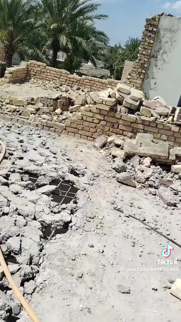 سلام عليكم موجود كادر كامل تفليش او تقشير البخ او تقشير سكف اي شي يهم التفليش شغل نضيف وسعار مناسبه ولماعنده بلاش عليك بس تنتصل دلل رقم ***********
***********
