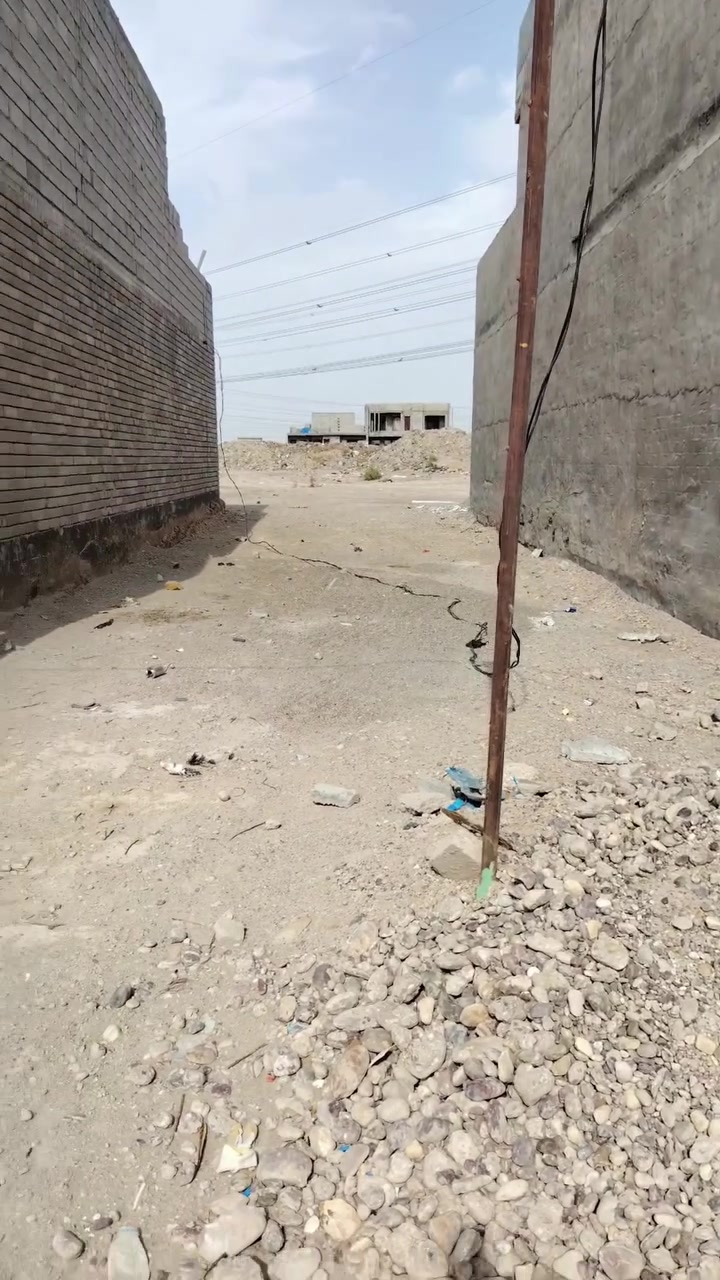 دوانم البهراط • ١٣٠م • قطعة