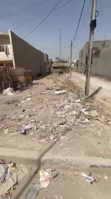 قطعه ٣٠٠ متر علئ شارع عام مبلط قرب المستوصف المشروع رقم ***********
