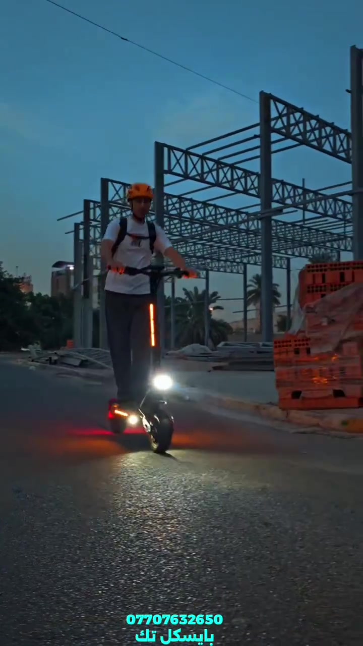 سكوتر كهربائي • كاسر حواجز • ليثيوم